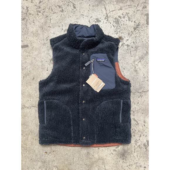 Patagonia Reversible Bivy Down Vest Mens M RARE NWT Fox Red‎ Sold Out Online! - Picture 2 of 9